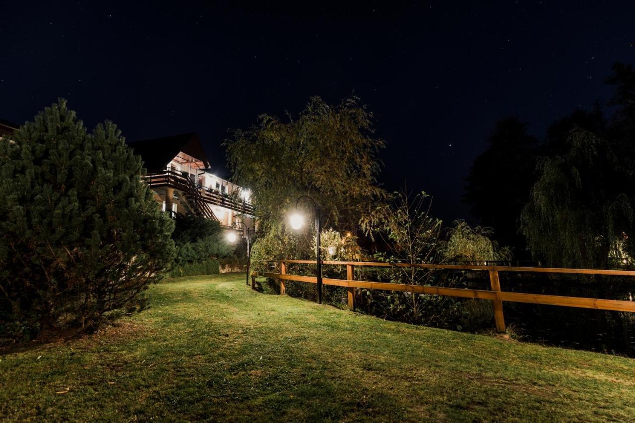 Wypoczynek U Piotra Bauernhof Susiec